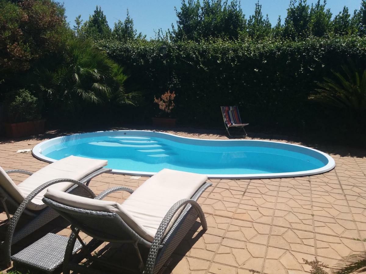 L'Affittacamere Nel Parco "Appia Antica" - Piscina A Uso Ospiti ローマ エクステリア 写真